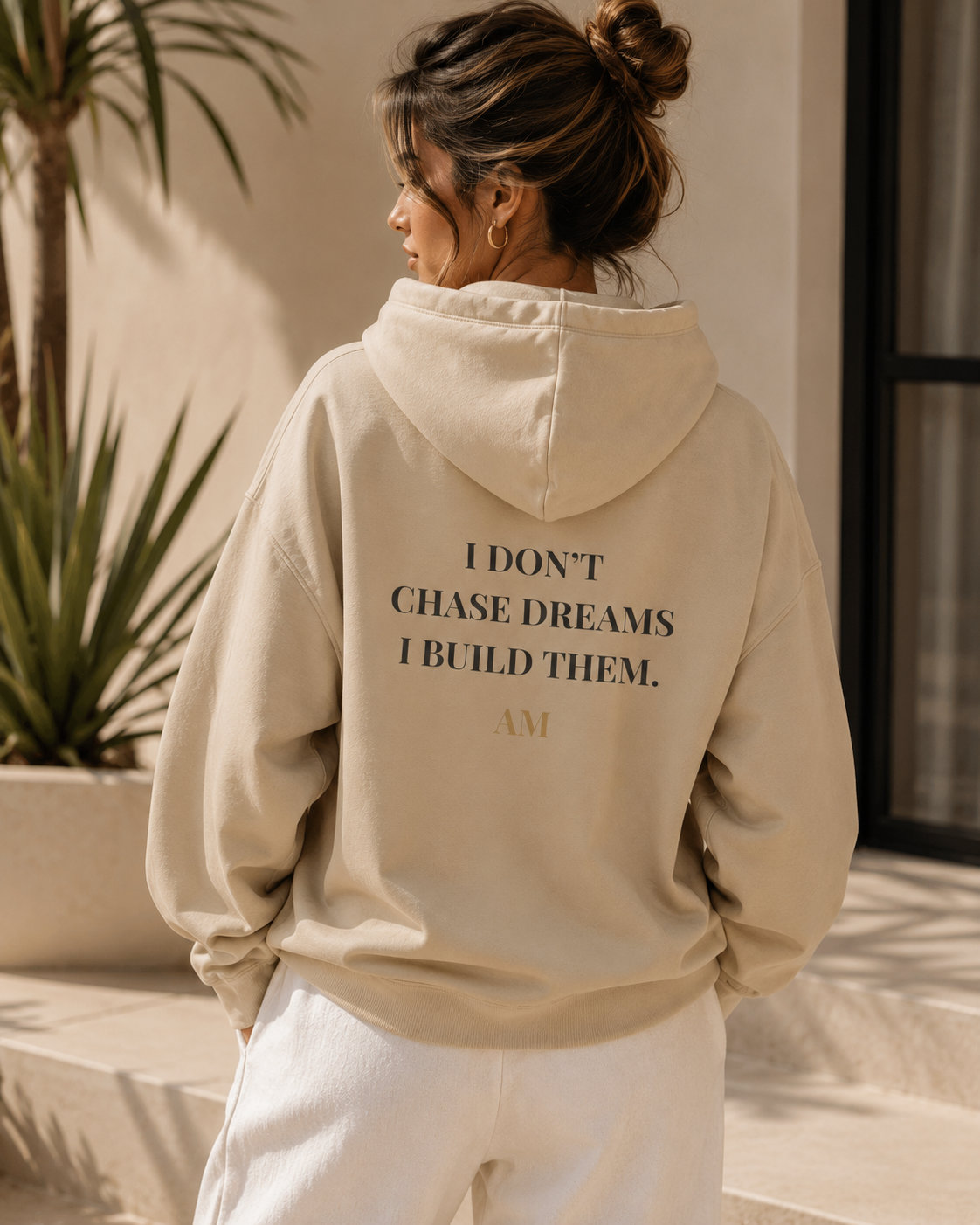 Motivational Hoodie - "I Don't Chase Dreams, I Build Them." Inspirational Pullover